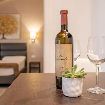 شقة Aaa & With Free Private Parking - Reservation Needed