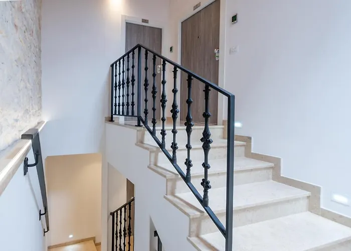 Aaa & With Free Private Parking - Reservation Needed