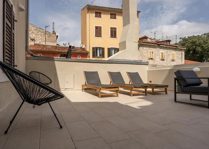 Aaa & With Free Private Parking - Reservation Needed Διαμέρισμα *