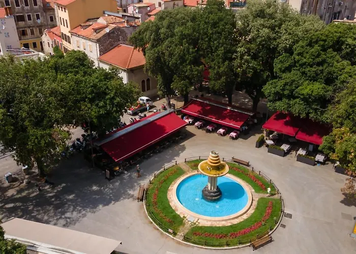 Aaa & With Free Private Parking - Reservation Needed Διαμέρισμα *